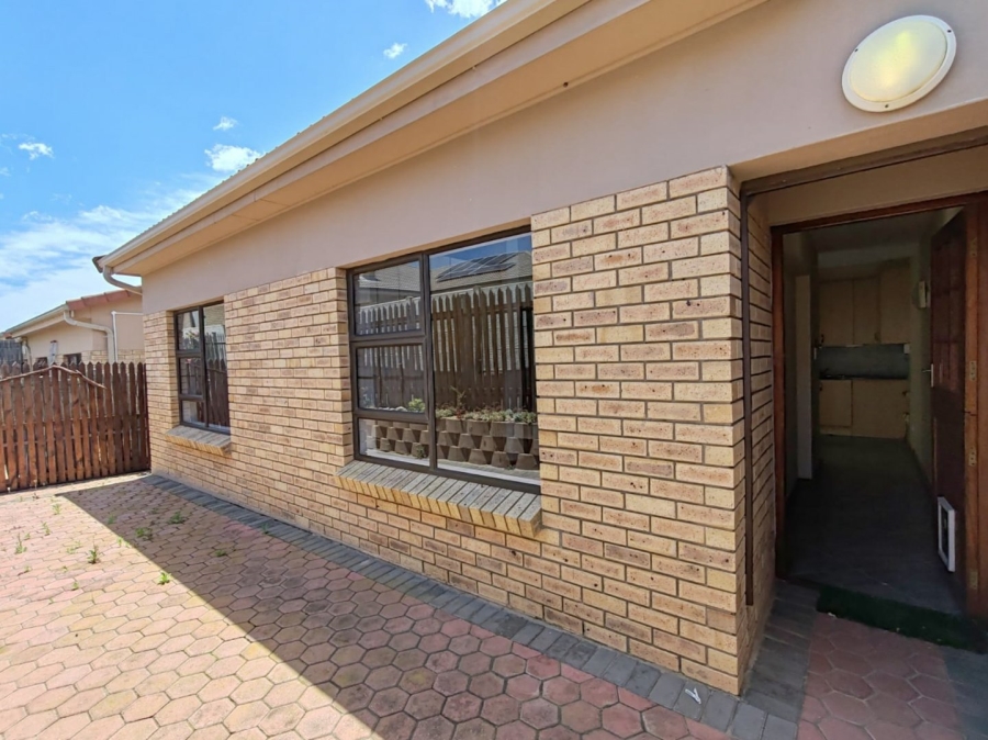 3 Bedroom Property for Sale in Seemeeu Park Western Cape